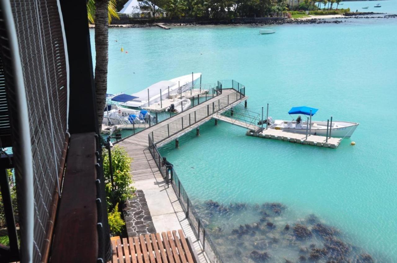 Sunset Boulevard, Grand Baie Bagian luar foto