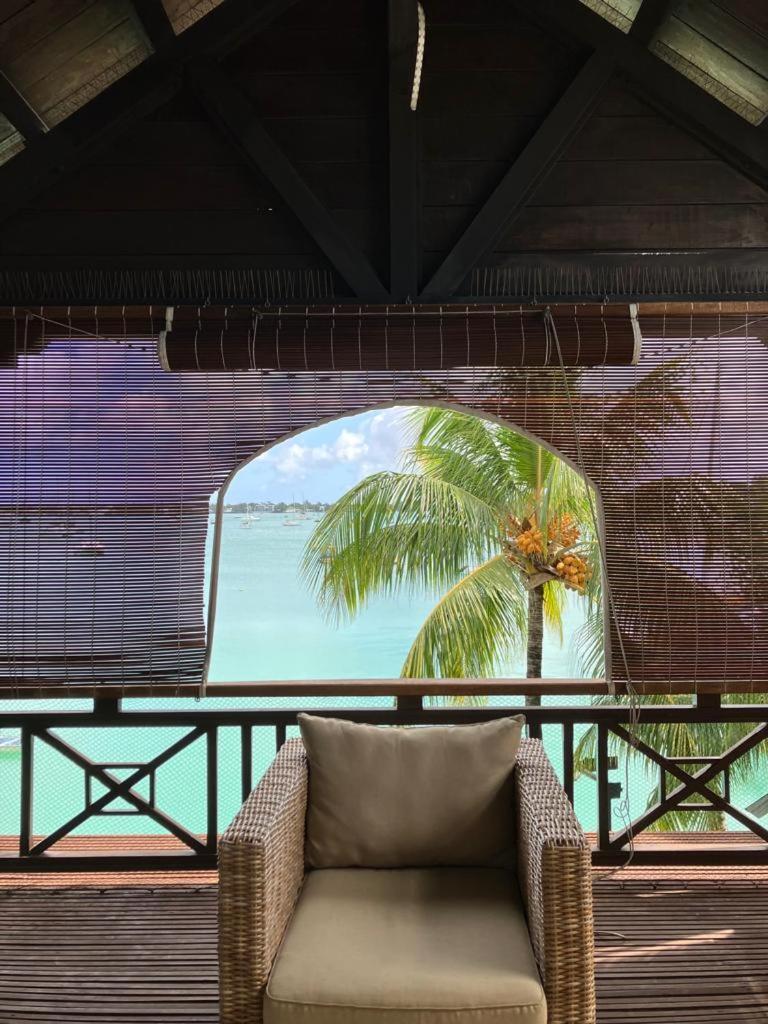 Sunset Boulevard, Grand Baie Bagian luar foto